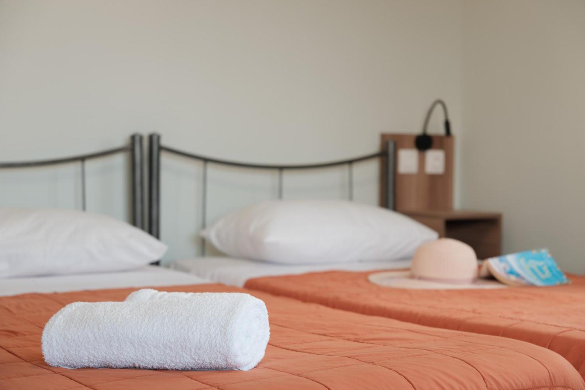 Feeloxenia Corfu Apartments Acharavi  Dış mekan fotoğraf