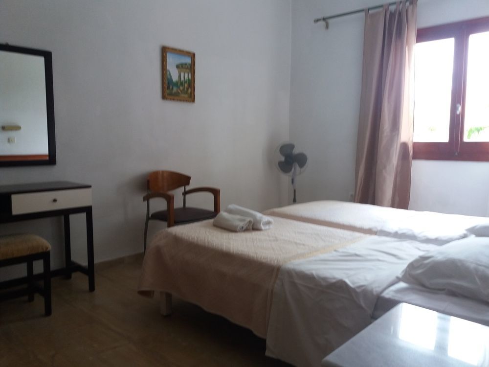 Feeloxenia Corfu Apartments Acharavi  Dış mekan fotoğraf