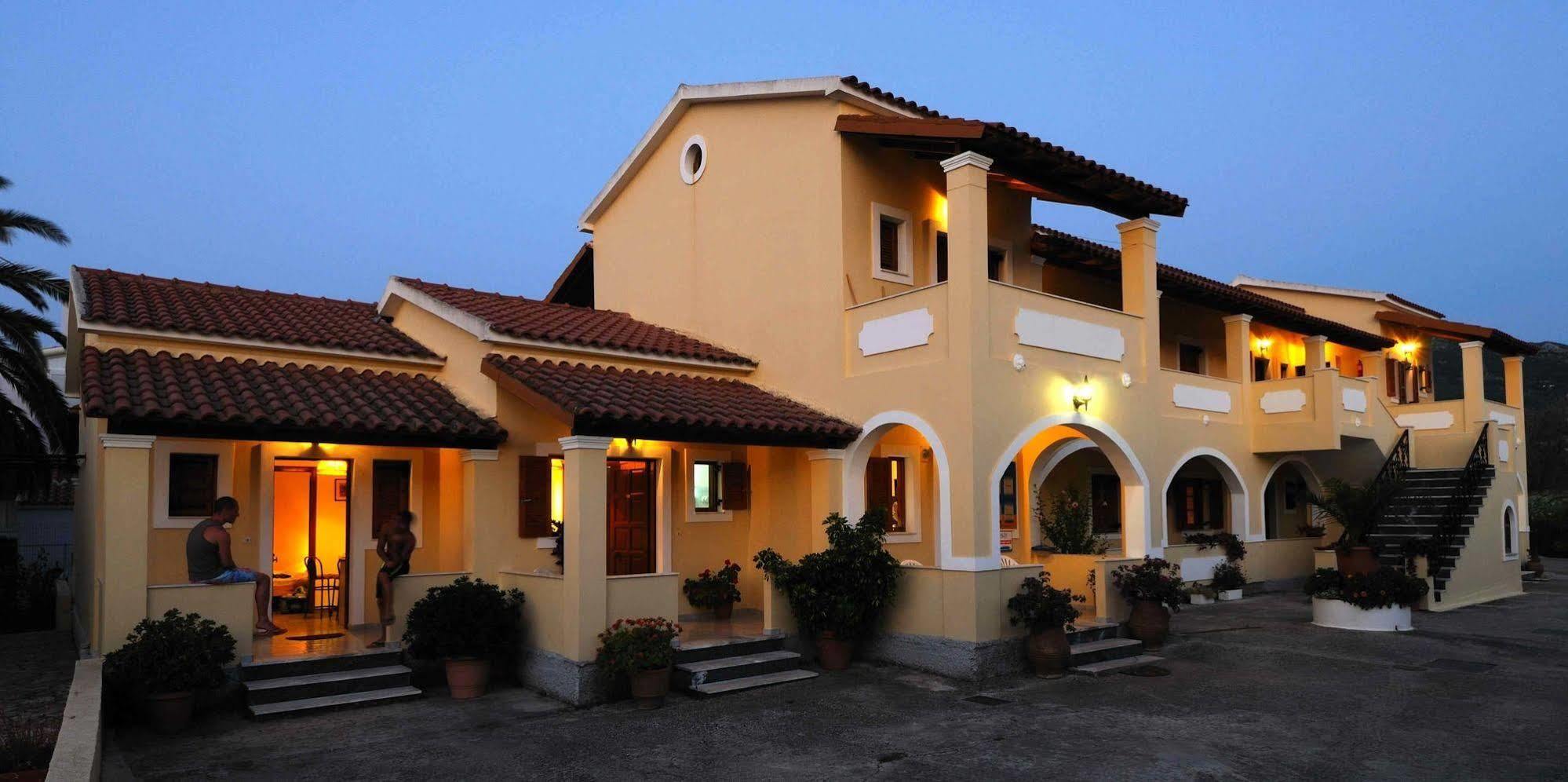 Feeloxenia Corfu Apartments Acharavi  Dış mekan fotoğraf